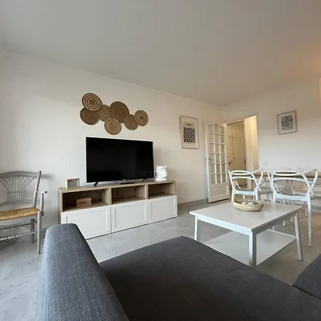Leprincedegalles Apartment